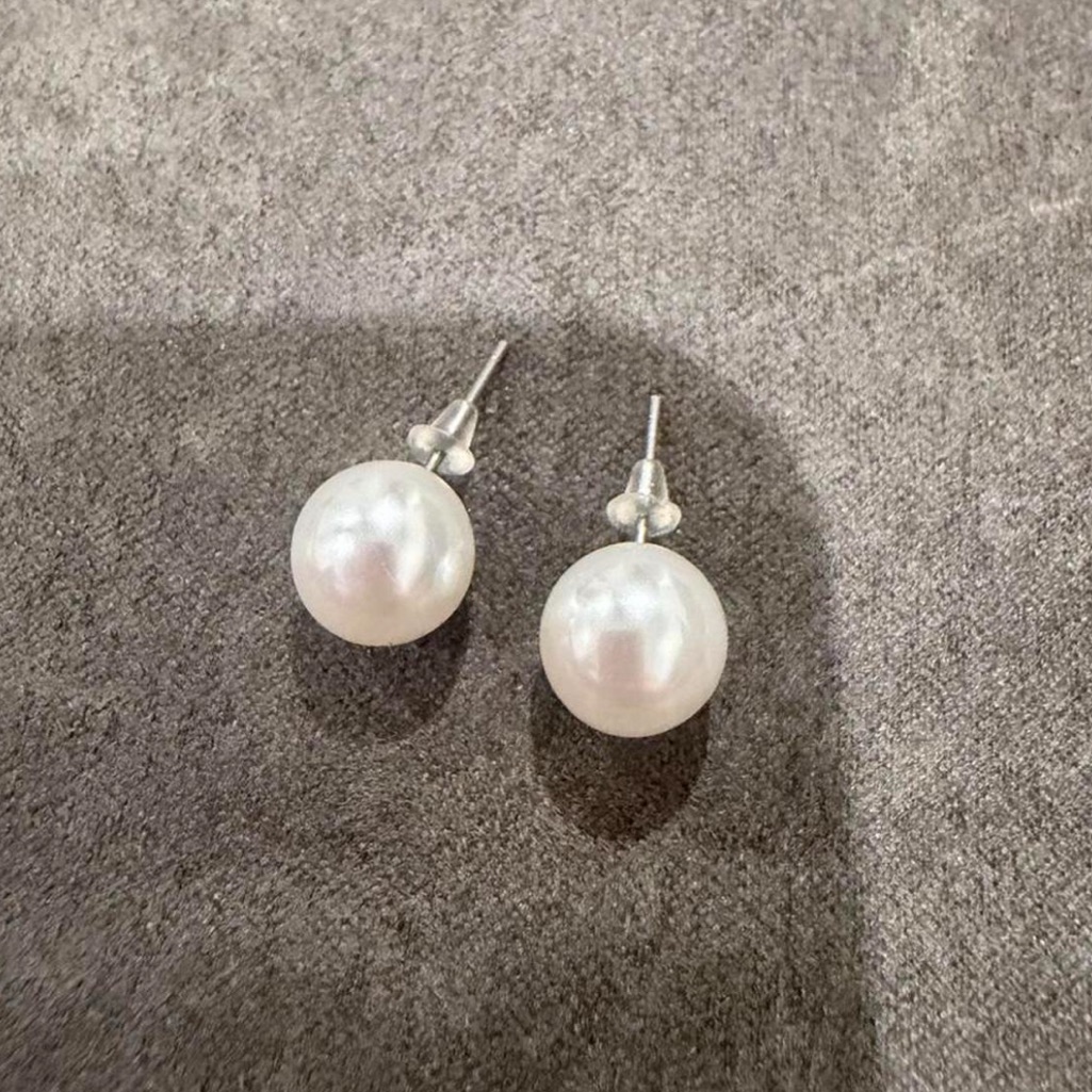 Target White Pearl Stud Earrings - Classic Womens Jewelry 8$